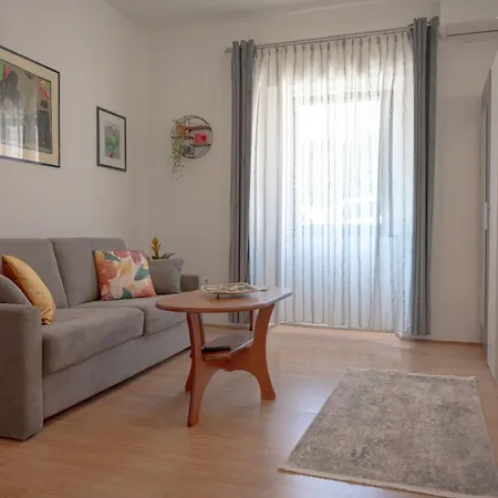 Apartment Urban Terrace Pula